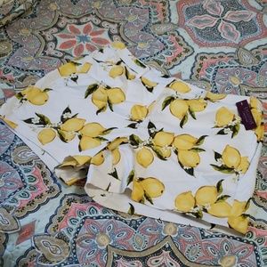 Lane Bryant 🍋 Lemon Shorts size 18